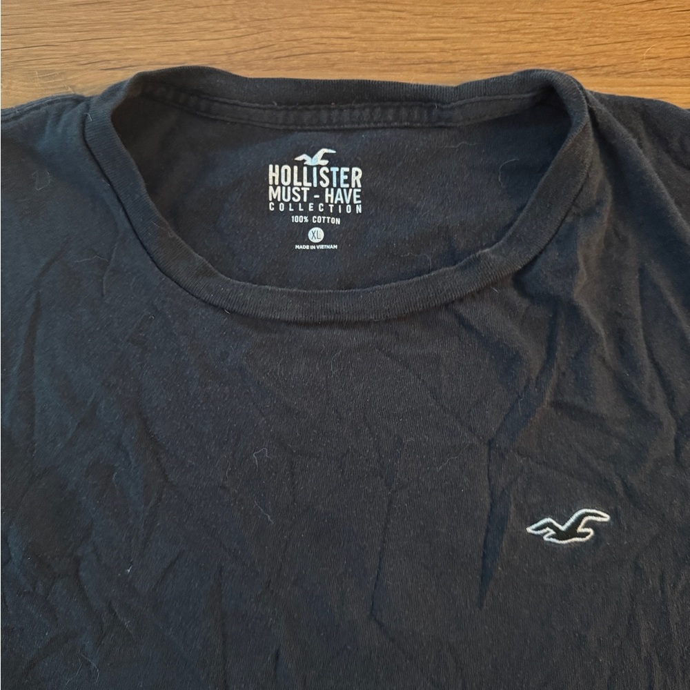 Hollister Black Short Sleeve Tee Classic Crew Neck